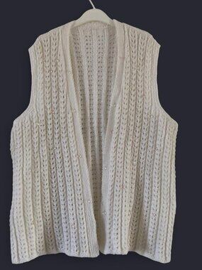 White vintage knit crochet vest with drop beads